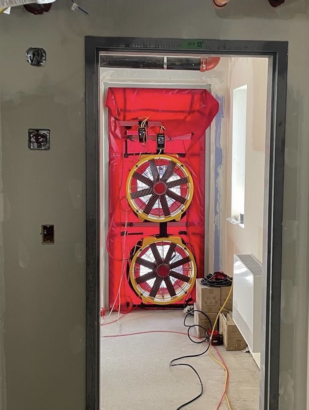 Multi fan blower door, large building air tightness testing, blower door test